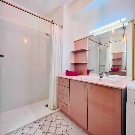 L'eden : 4 Prs, Clim, Parking,300 M Des Plages *