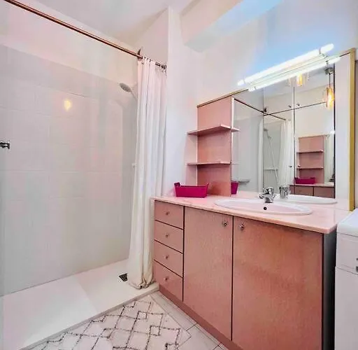 L'eden : 4 Prs, Clim, Parking,300 M Des Plages *